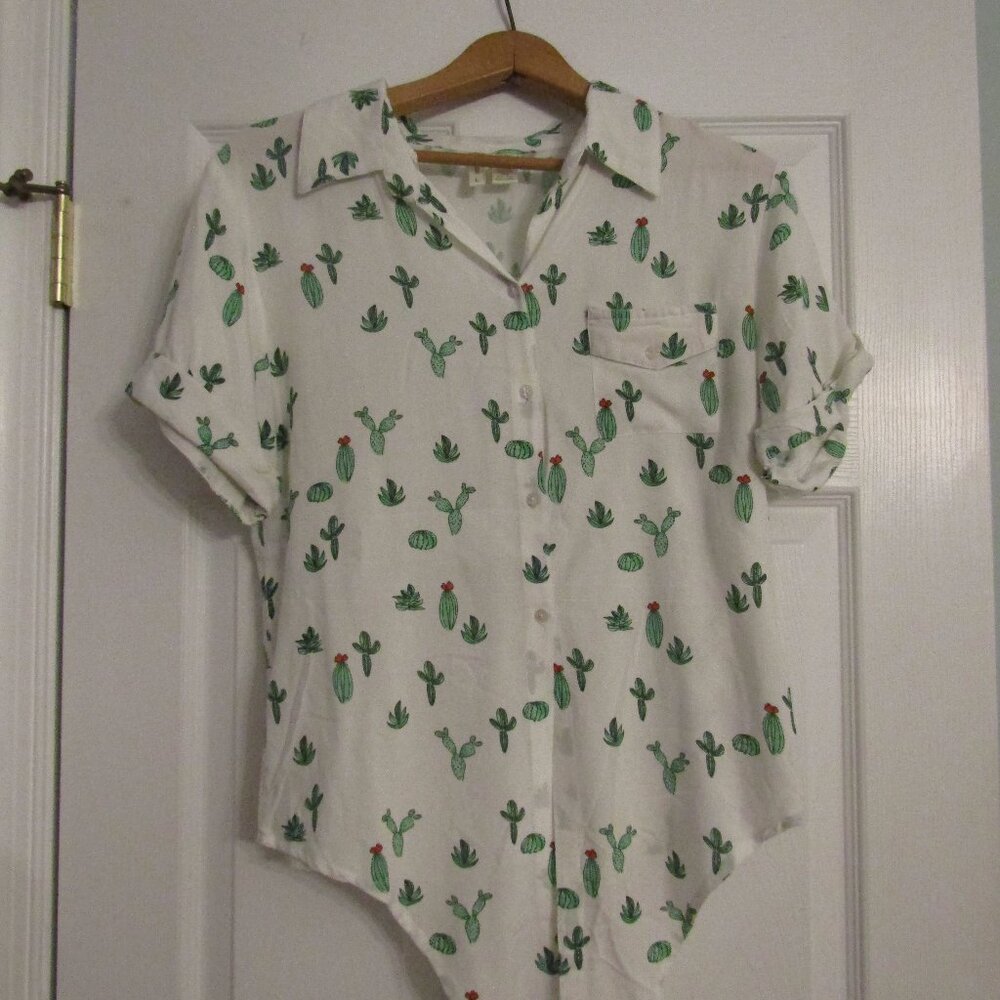 WOMENS LARGE SHIRT BY JAPNA MADE IN INDIA
